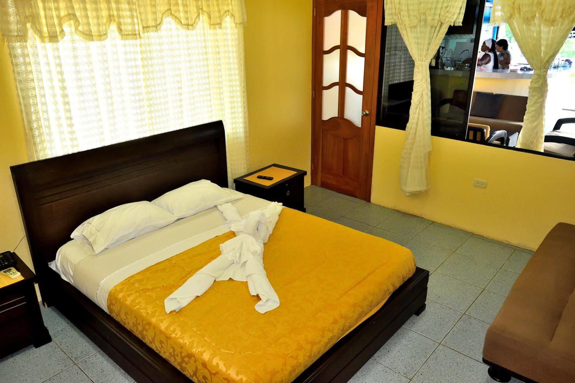 Hostal Cormorant Flightless Puerto Ayora (Galapagos Islands) Extérieur photo