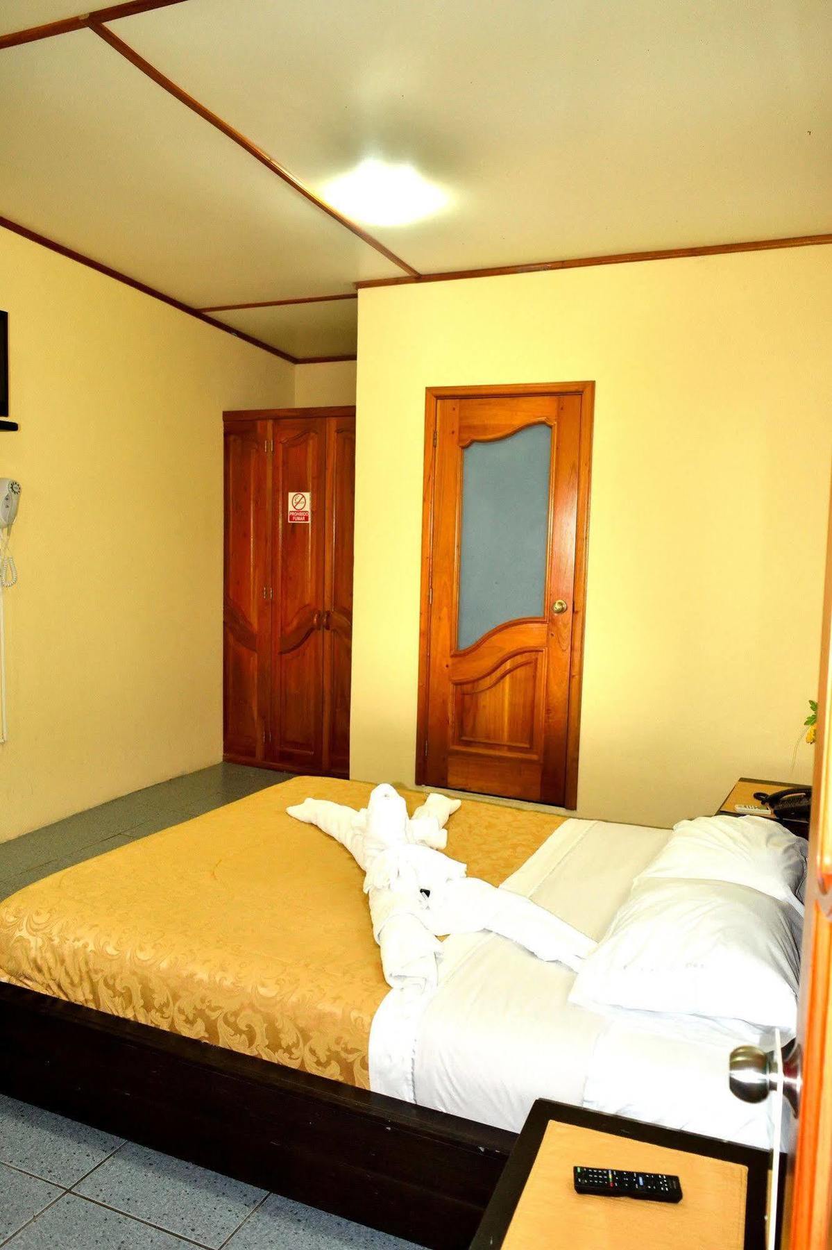 Hostal Cormorant Flightless Puerto Ayora (Galapagos Islands) Extérieur photo