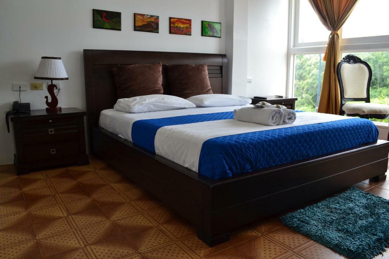 Hostal Cormorant Flightless Puerto Ayora (Galapagos Islands) Extérieur photo